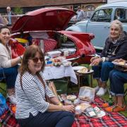 A good old-fashioned picnic at the Countess of Warwick's Show