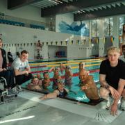 Swimming stars and Swimathon participants with Duncan Goodhew