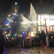 The Black Lion in High Roding bedecked for Christmas